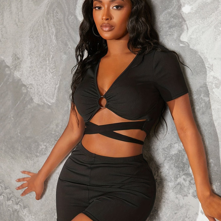 Sexy Matching Two-piece Set, Ring Linked Crop Top & Skinny Shorts Outfits, Women&