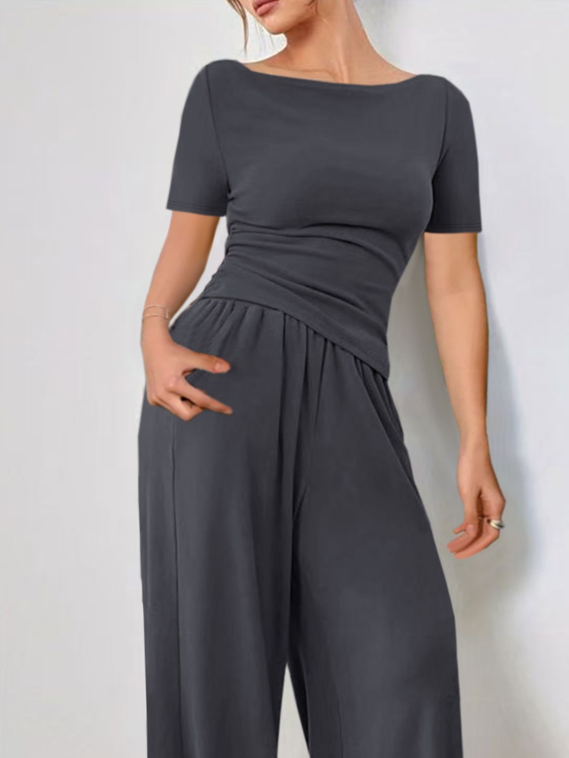 Round Neck Short Sleeve T-Shirt and Pants Set - MyEmpired