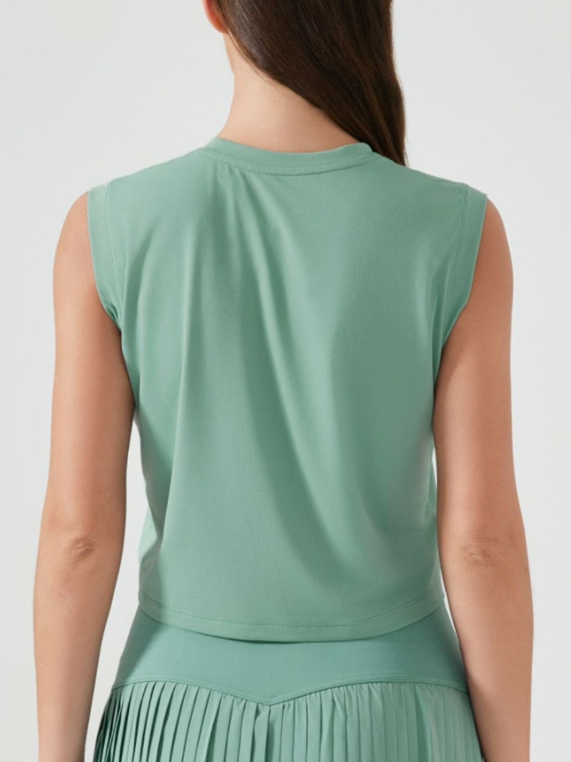 Millennia Round Neck Cropped Active Tank - MyEmpired