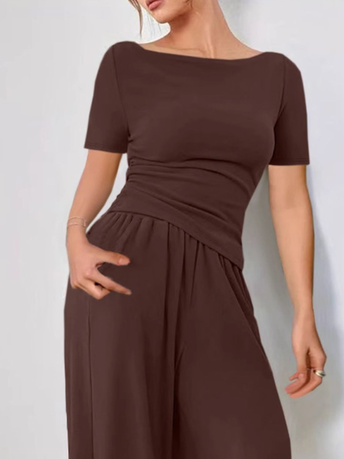 Round Neck Short Sleeve T-Shirt and Pants Set - MyEmpired