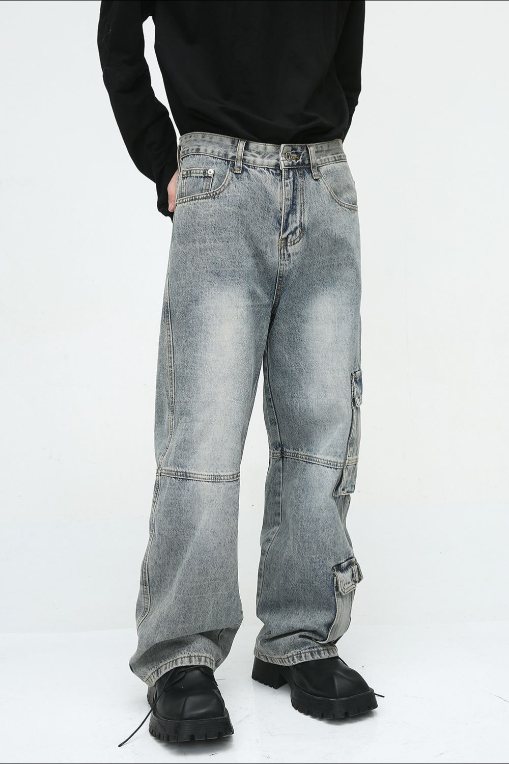 Wide Leg Jeans with Cargo Pockets - MyEmpired