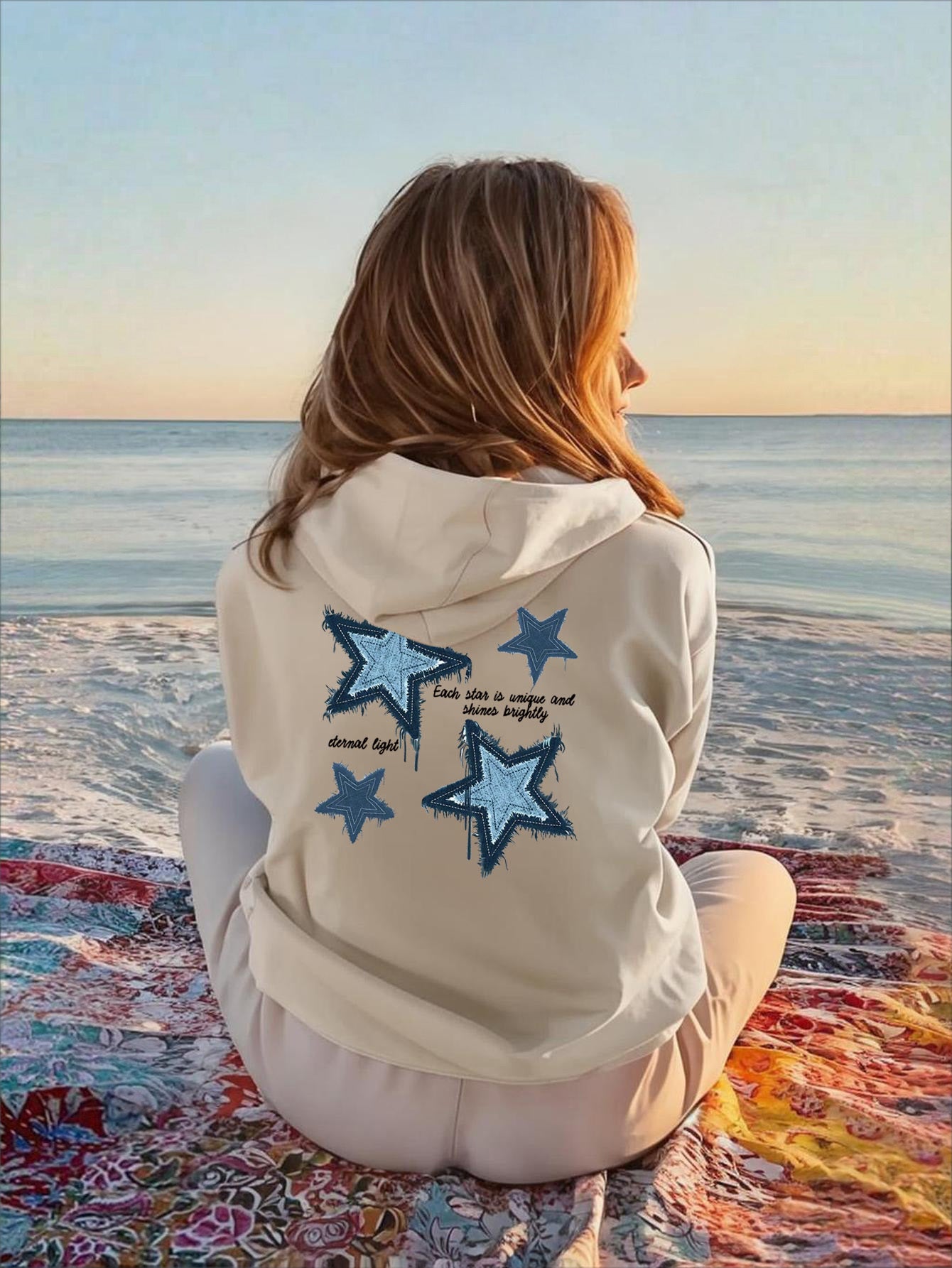 Girls' Cozy Apricot Hoodie with Star Print - Casual Long Sleeve Pullover, Perfect for Fall & Spring