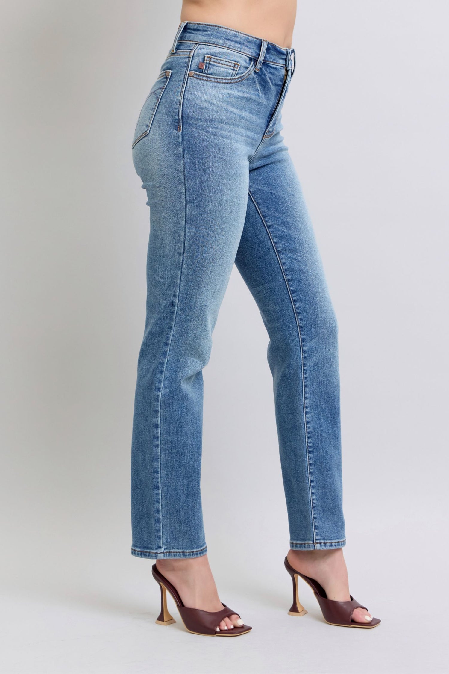 Judy Blue Full Size Run Vintage Wash Thermal Straight Jeans - MyEmpired