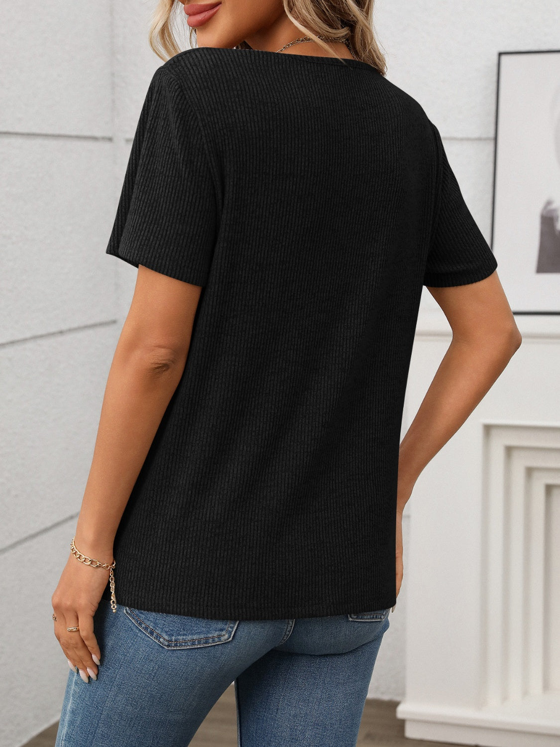 Ribbed V-Neck Short Sleeve T-Shirt - MyEmpired
