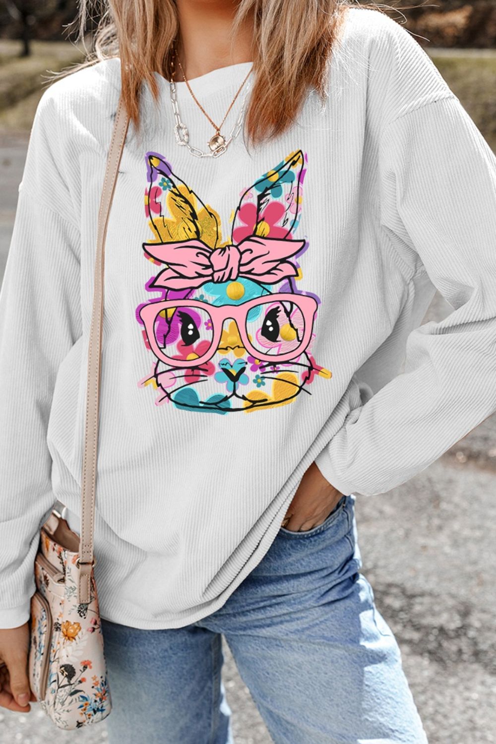 Bunny Graphic Round Neck Sweatshirt - MyEmpired