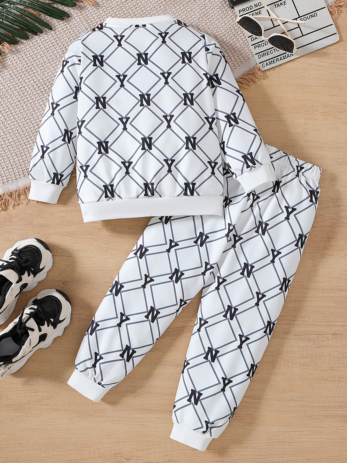 Boys' 2pcs Set: Comfy Knit Long Sleeve T-Shirt & Pants