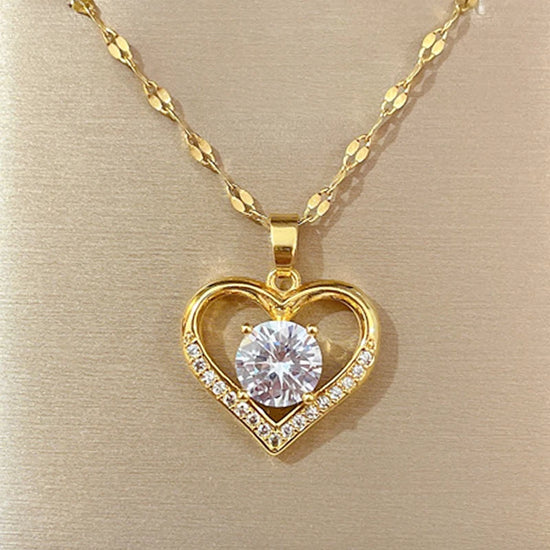 Artificial Gems Heart Pendant Necklace - MyEmpired