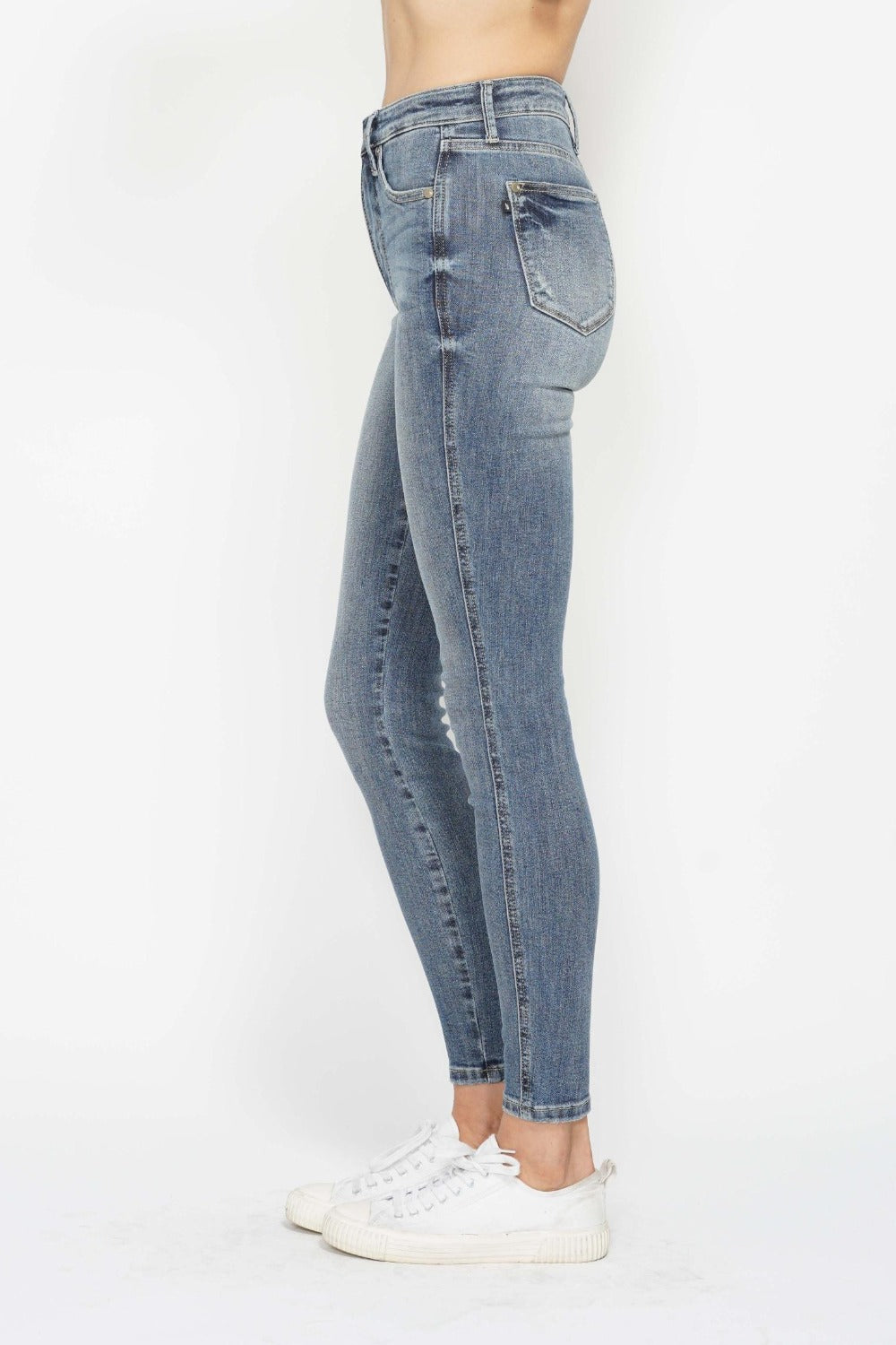 Judy Blue Full Size Tummy Control Contrast Wash Skinny Jeans - MyEmpired