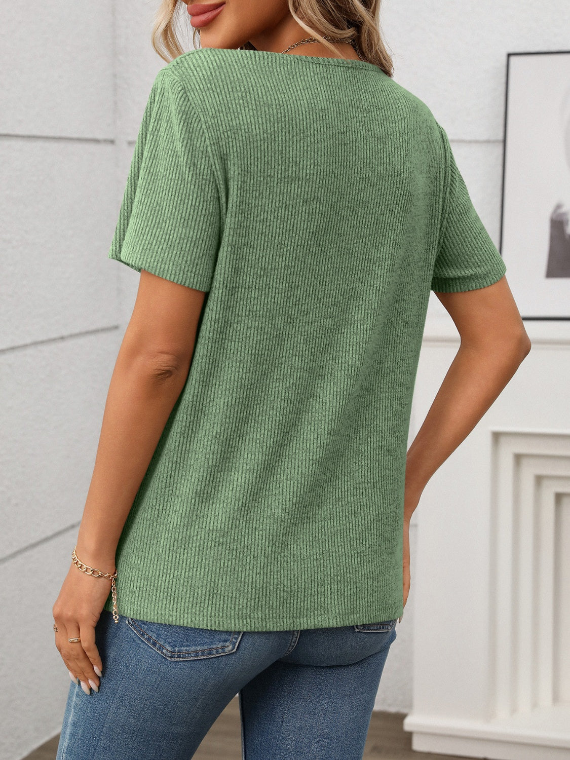 Ribbed V-Neck Short Sleeve T-Shirt - MyEmpired
