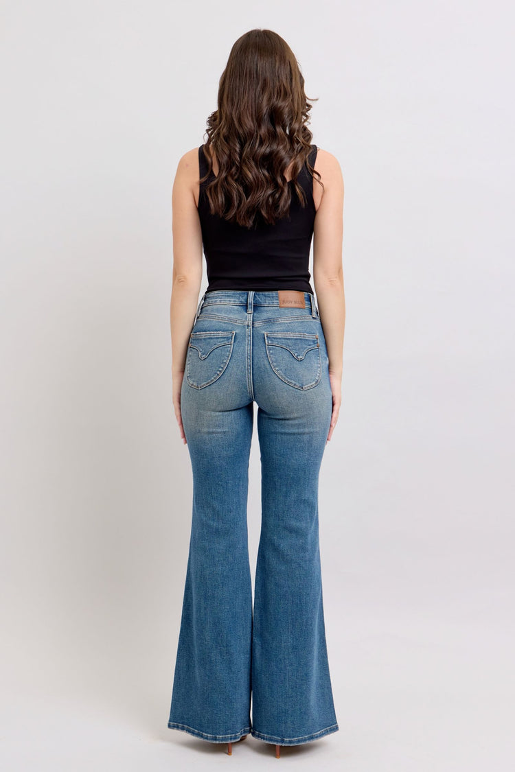 Judy Blue MR Tummy Control Vintage Wash Jeans - MyEmpired