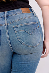Judy Blue MR Tummy Control Vintage Wash Jeans - MyEmpired