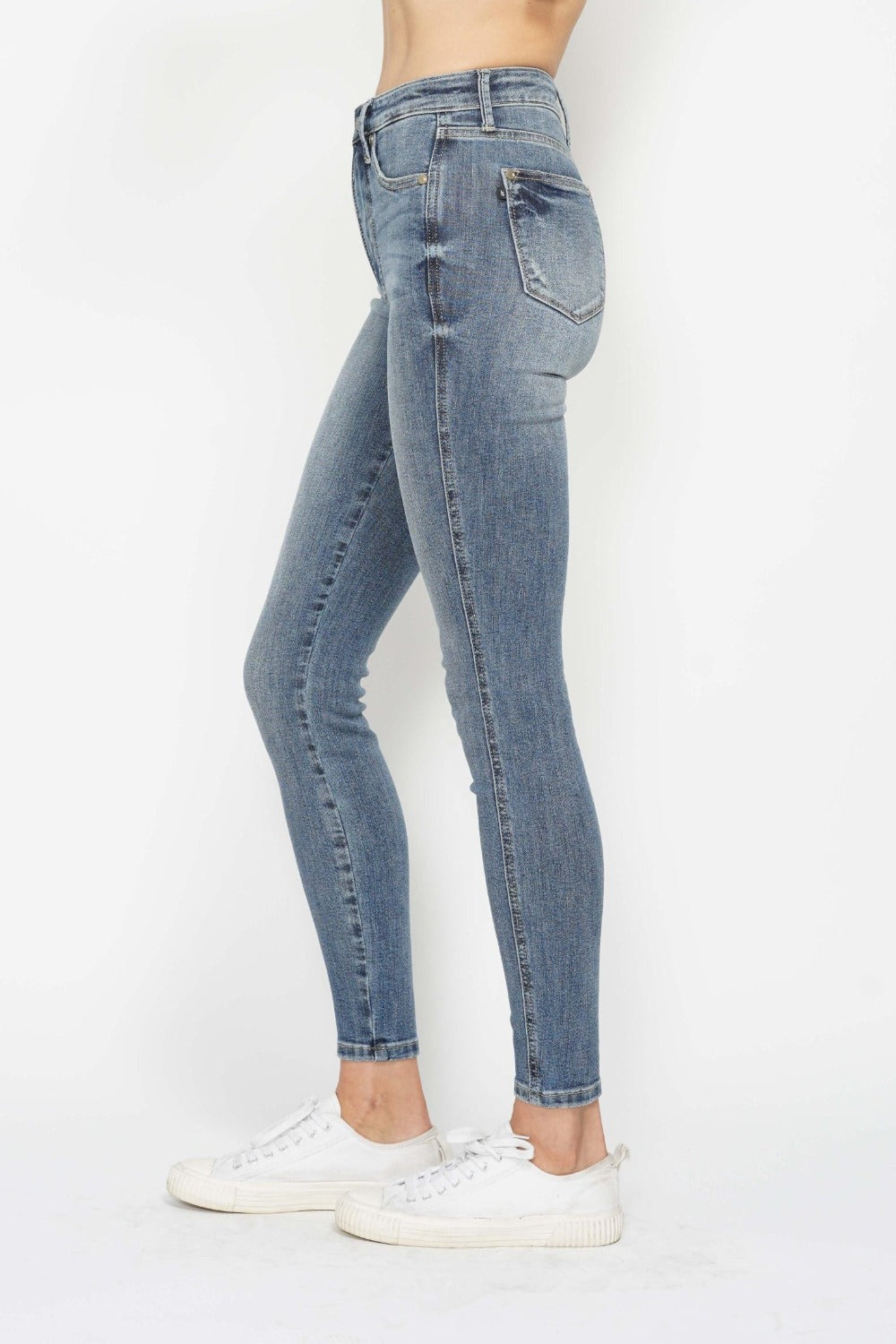 Judy Blue Full Size Tummy Control Contrast Wash Skinny Jeans - MyEmpired